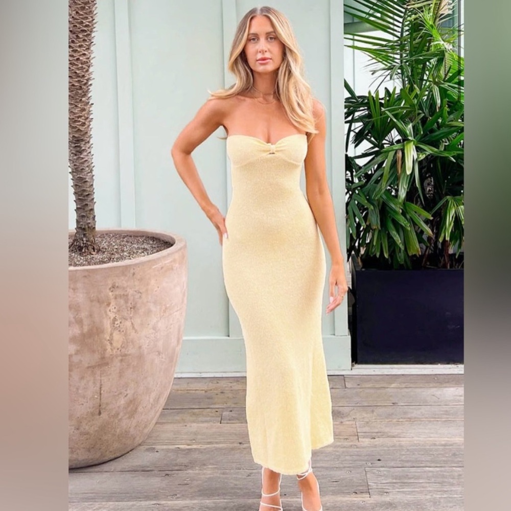Beginning Boutique Yellow Knit Strapless Midi Dress